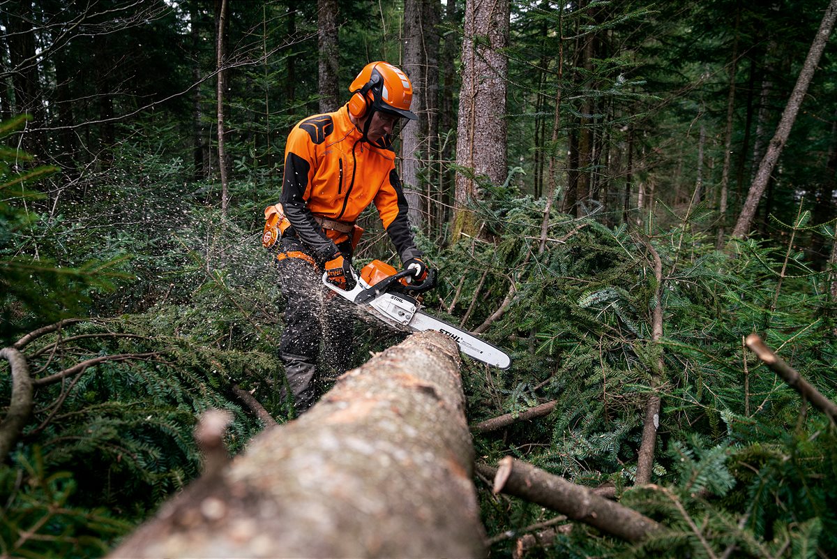 01_STIHL_MS 400 C-M